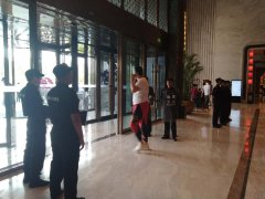19.6.11刘一手网红见面会